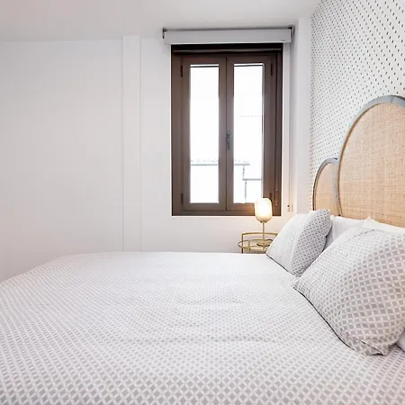 Appartement Bhost - Regina IV à Cordoue Extérieur photo